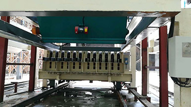 微泡混凝土輕質(zhì)隔墻板擁有大好前景,專業(yè)的隔墻板生產(chǎn)設(shè)備找對(duì)了嗎? 微泡混凝土輕質(zhì)隔墻板擁有大好前景,專業(yè)的隔墻板生產(chǎn)設(shè)備找對(duì)了嗎?