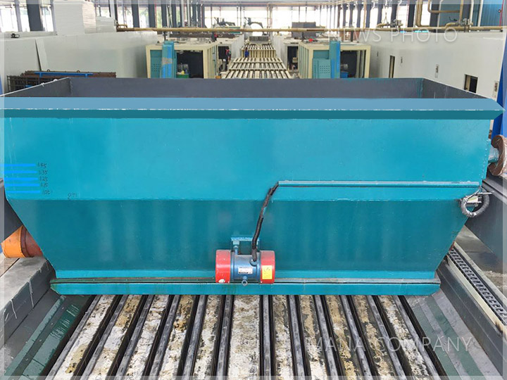 1612601519162499.jpg M07-04布料機.jpg