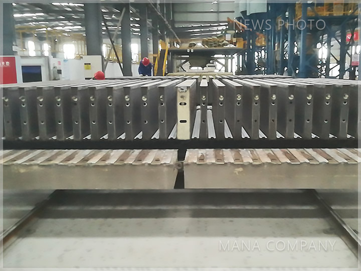 1636014213181115.jpg 01新型墻材設(shè)備24塊每模.jpg