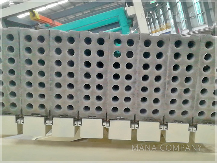 1636015881534862.jpg 合板翻板.jpg