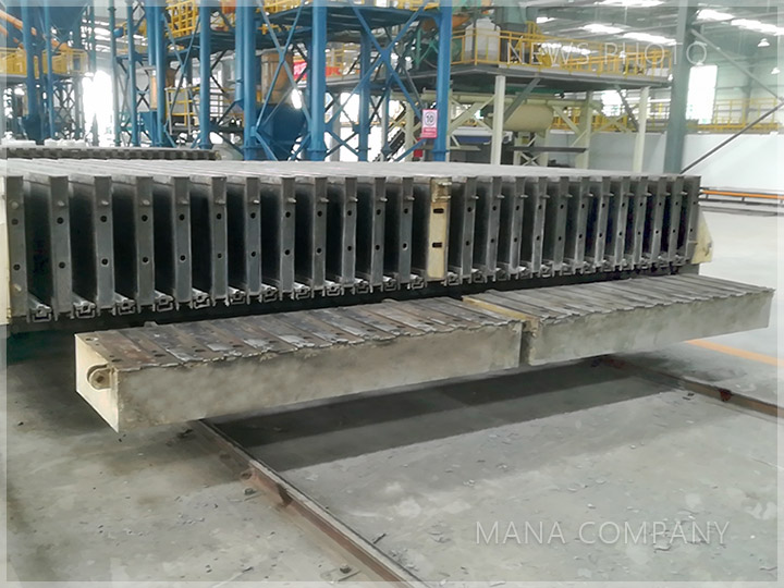 1636968806182112.jpg M03-24型-立模主機03.jpg