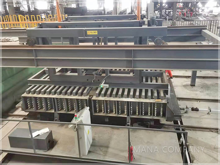 1636969024260153.jpg M03-24型墻板產線-移動上壓成型01.jpg