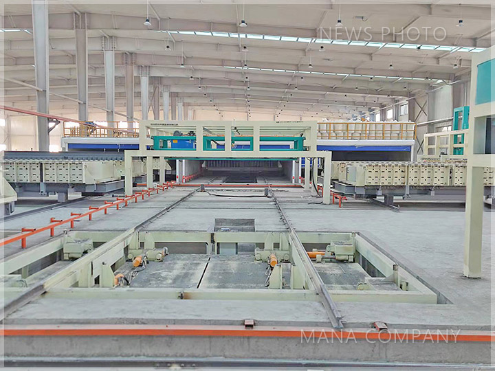 1654765619906578.jpg 03alc板立模生產(chǎn)現(xiàn)場.jpg